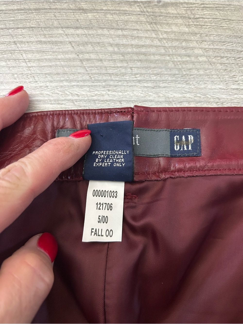 Vintage GAP Fall 2000 Burgundy Genuine Leather Bootcut Pants Women’s Size 20 - Picture 4 of 13